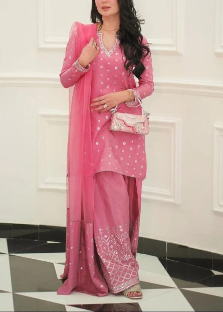 Urban Trend Embroidered 3pc Sequence Lawn Dress with Embroidered Sequence Lawn Dupatta - Image 1